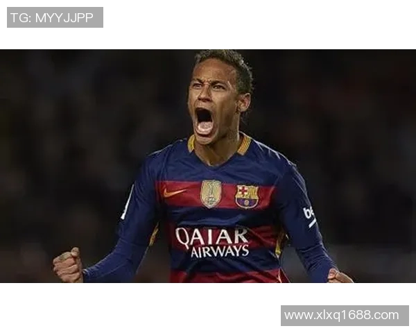 当红足球明星在赛场上的逆袭之路与背后的努力拼搏